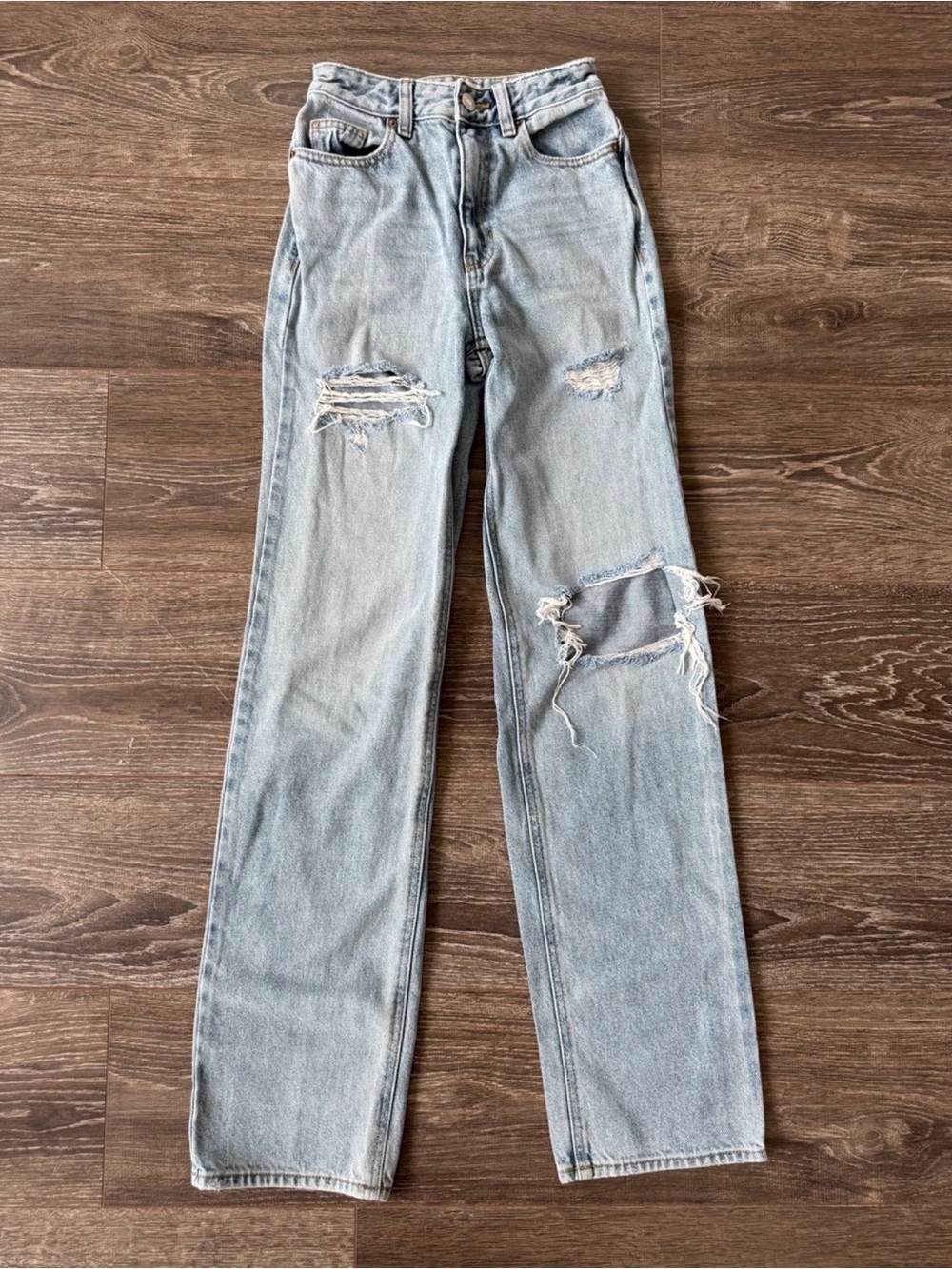 PacSun Distressed 90s boyfriend Jeans